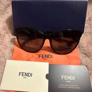 Fendi Sunglasses w/case